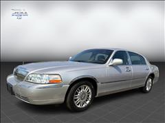 2011 Lincoln Town Car 