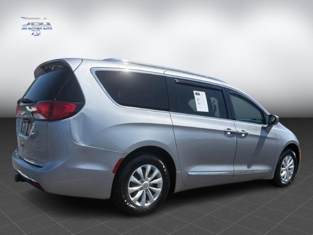 Chrysler Town & Country Touring-L 2015