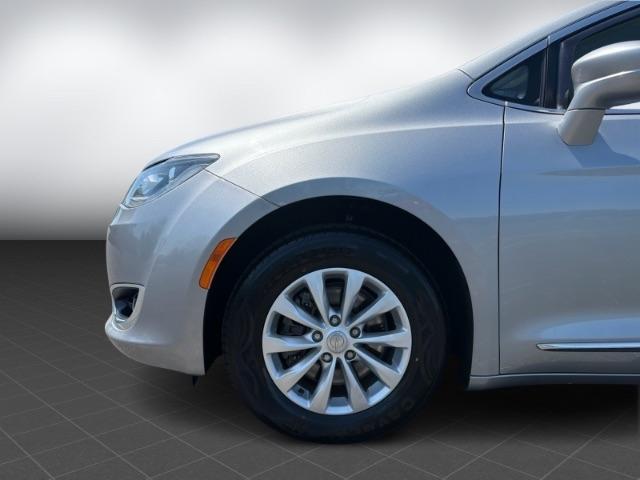 Chrysler Town & Country Touring-L 2015