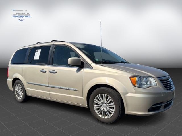 Chrysler Town & Country Touring-L 2015
