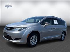 2015 Chrysler Town & Country 