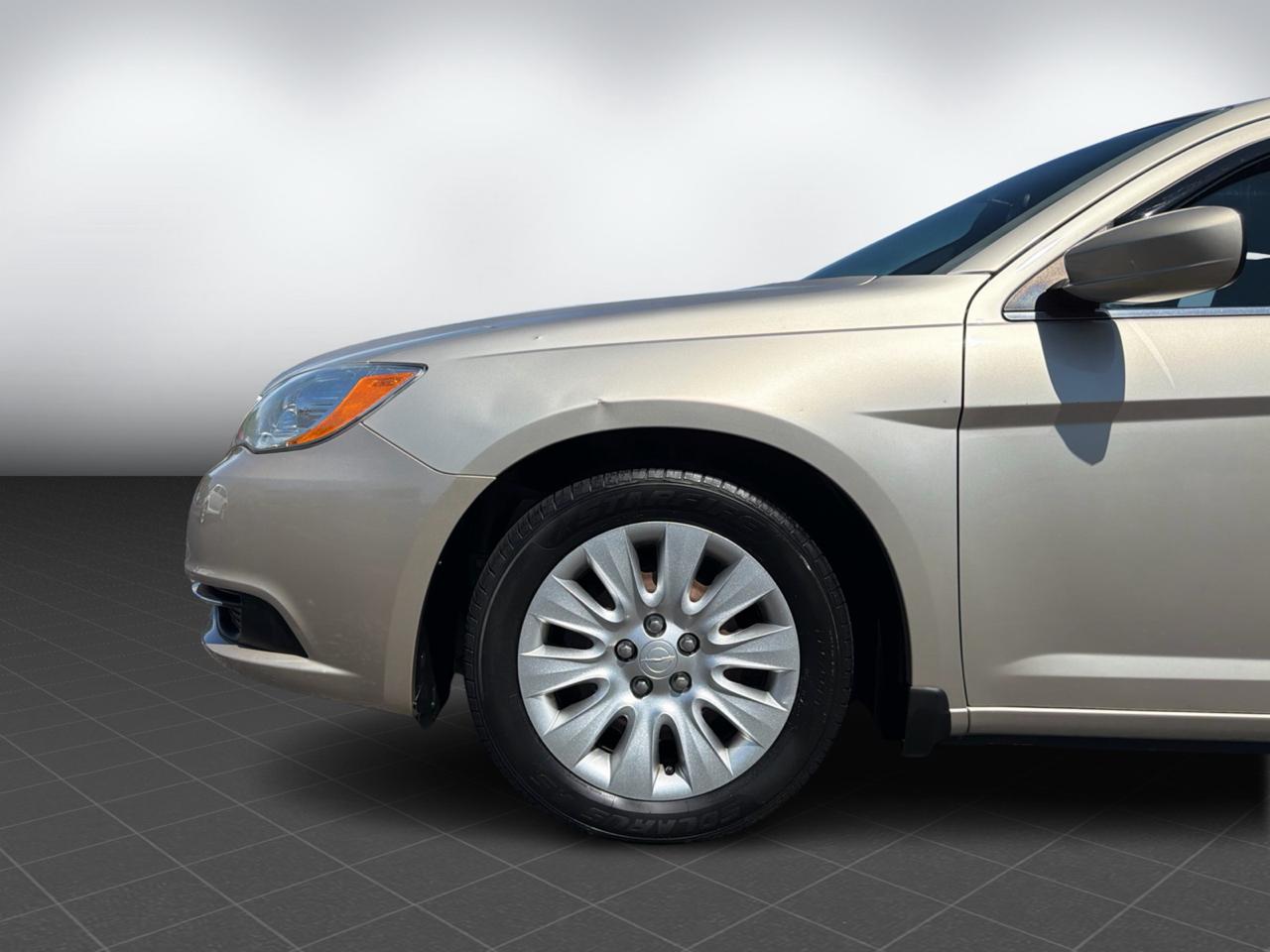 Chrysler 200 LX 2014