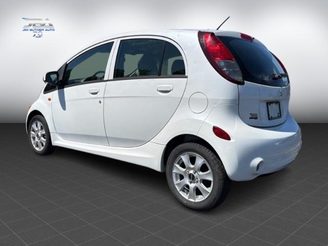 Mitsubishi I-MiEV SE 2012
