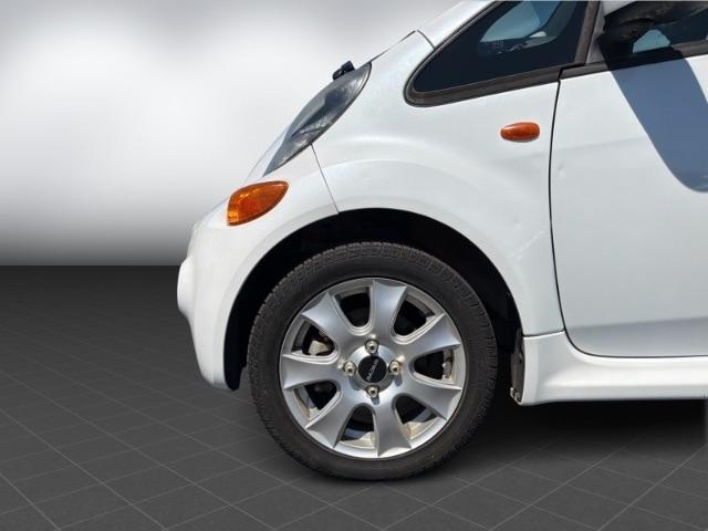 Mitsubishi I-MiEV SE 2012