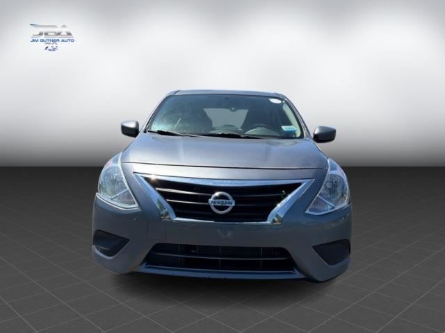 Nissan Versa 1.6 S 5M 2019