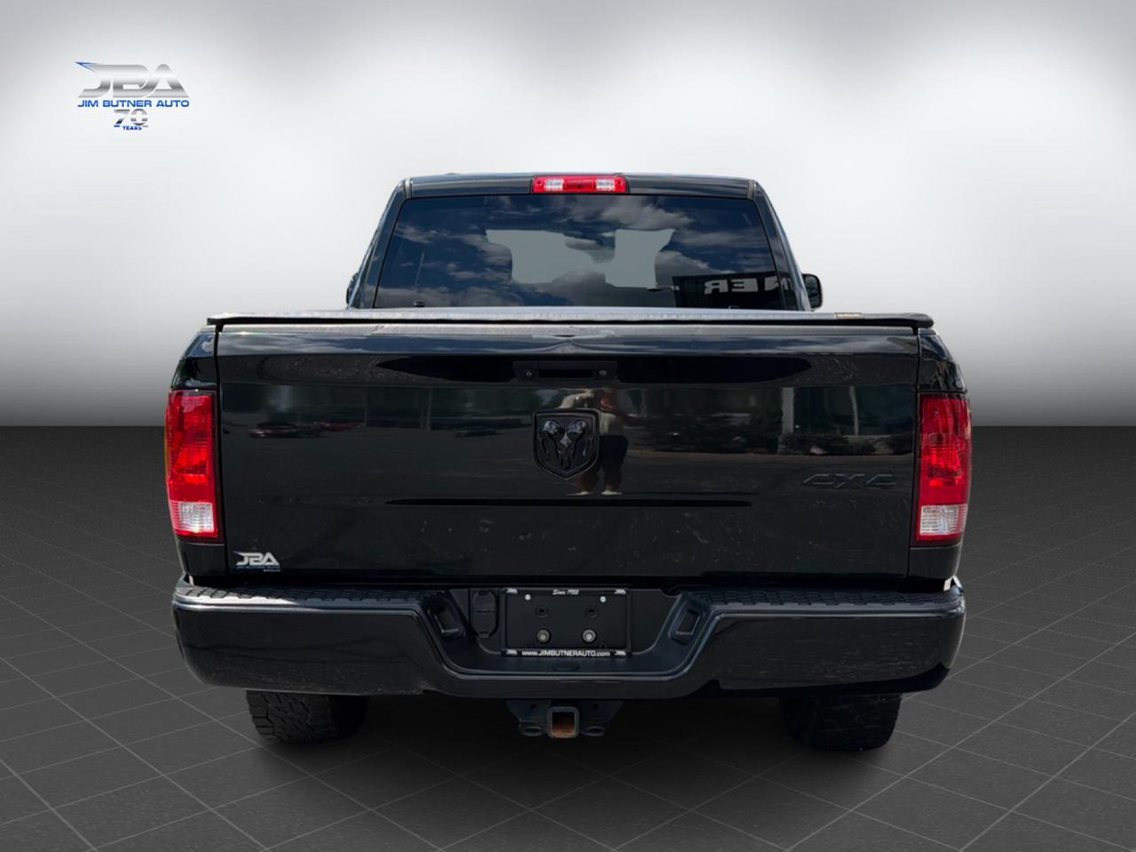 RAM 1500 Tradesman Crew Cab SWB 4WD 2018