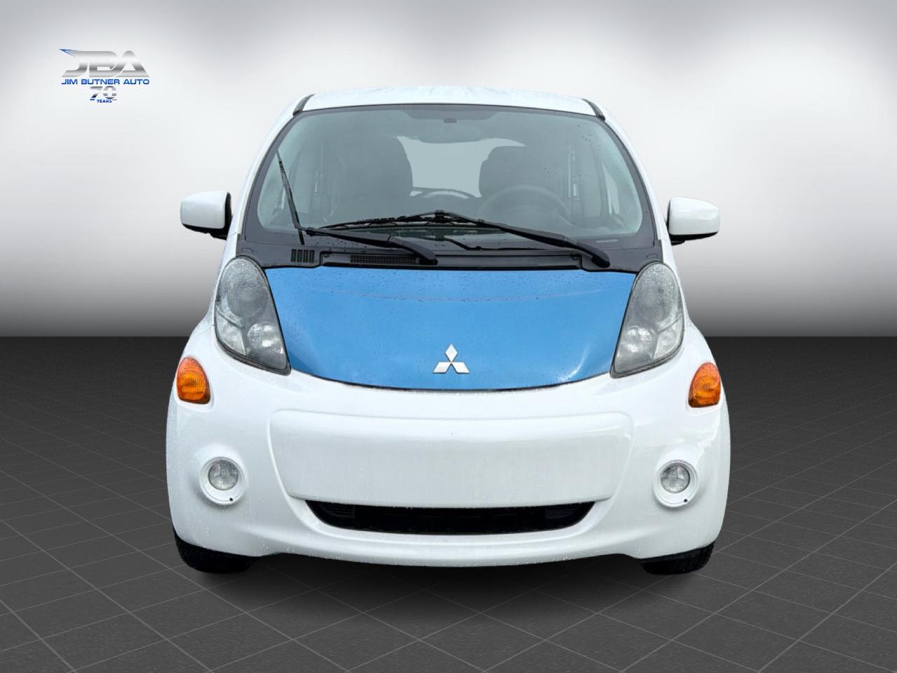 Mitsubishi I-MiEV SE 2012