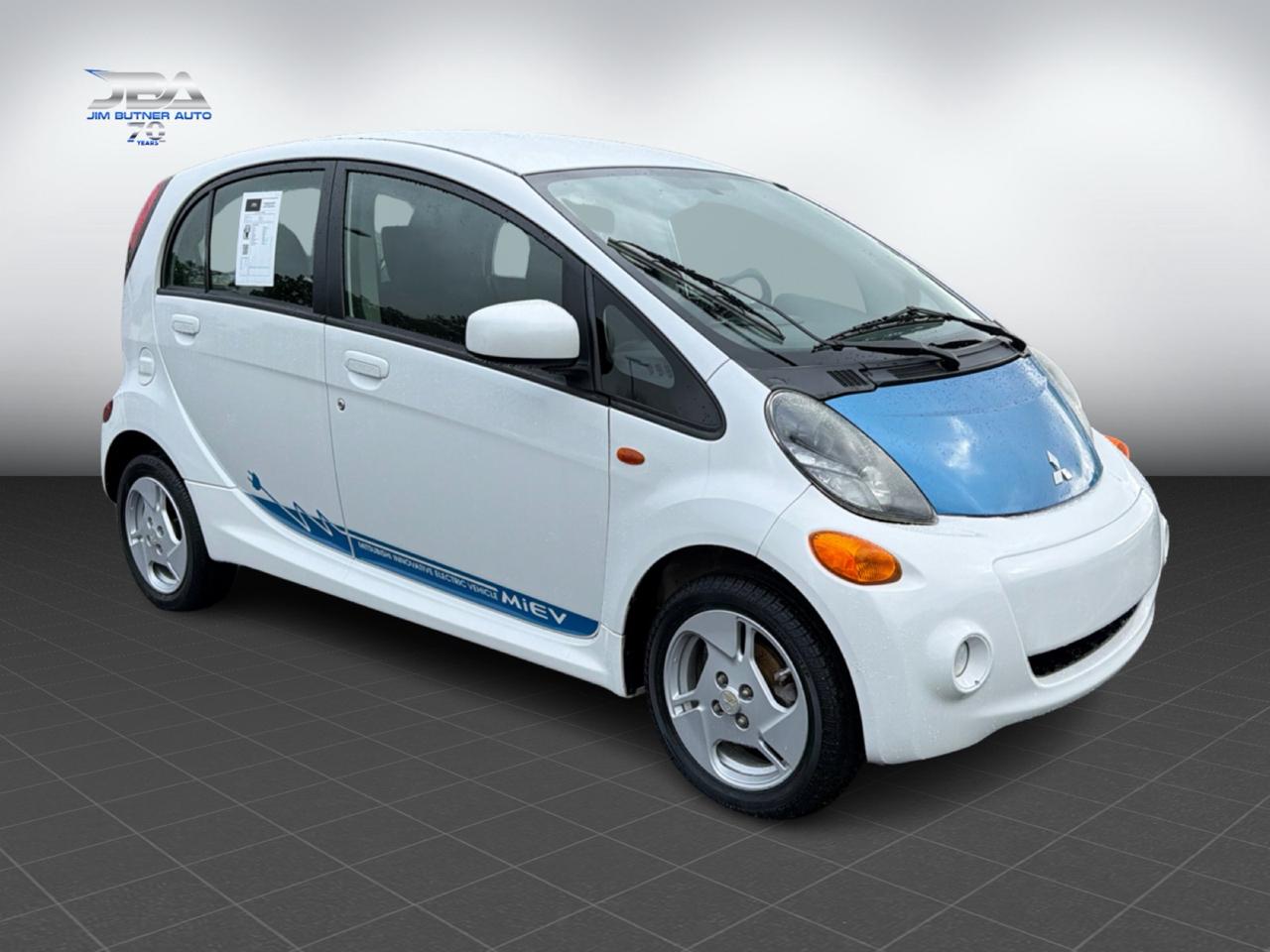 Mitsubishi I-MiEV SE 2012