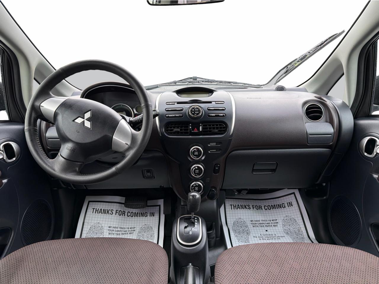 Mitsubishi I-MiEV SE 2012
