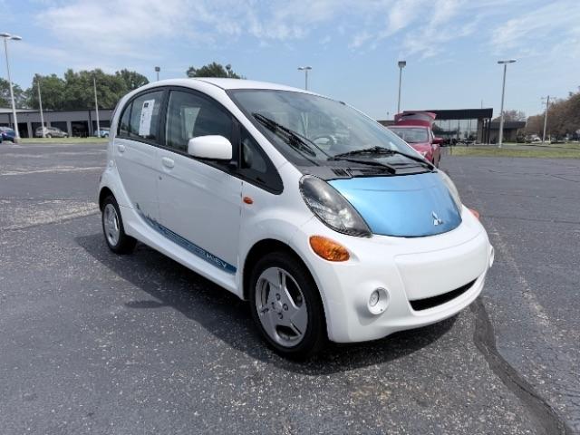 Mitsubishi I-MiEV SE 2012
