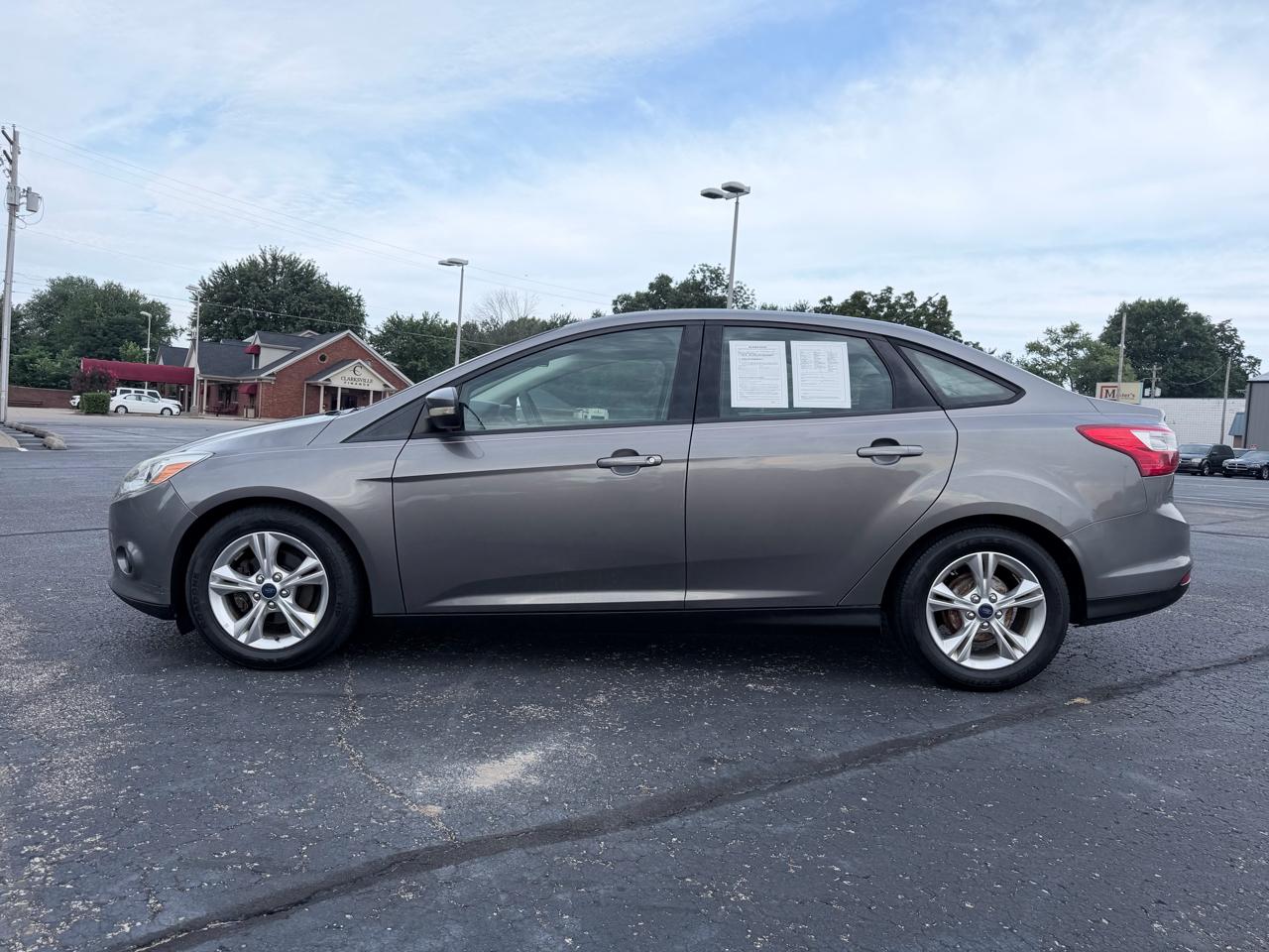 Ford Focus SE Sedan 2014