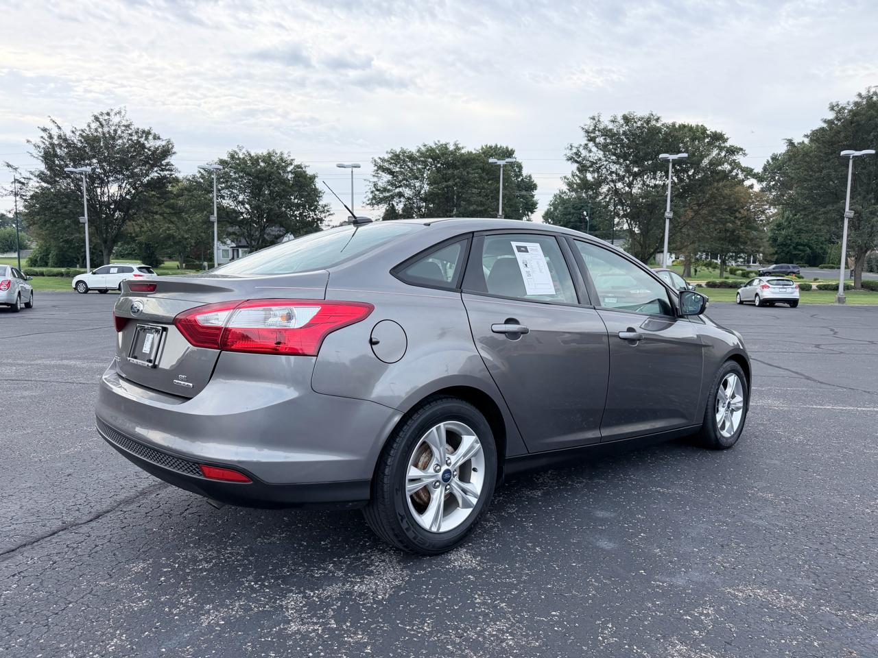 Ford Focus SE Sedan 2014