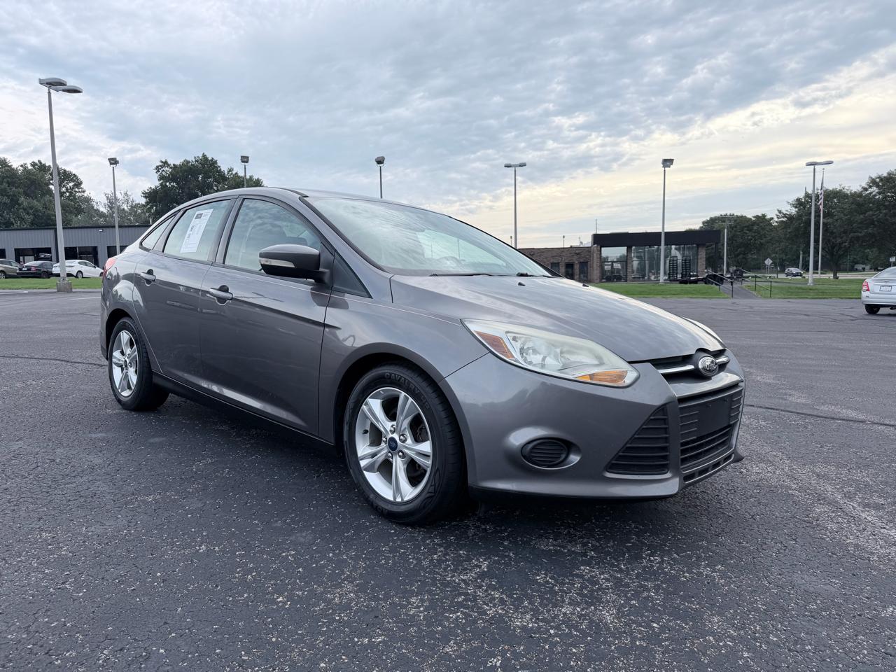 Ford Focus SE Sedan 2014