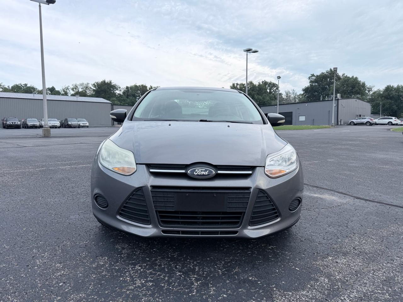 Ford Focus SE Sedan 2014
