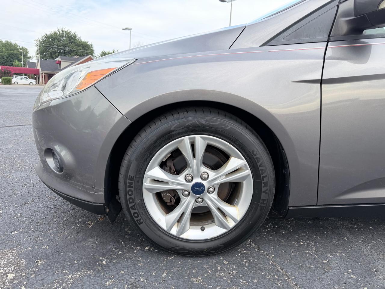 Ford Focus SE Sedan 2014