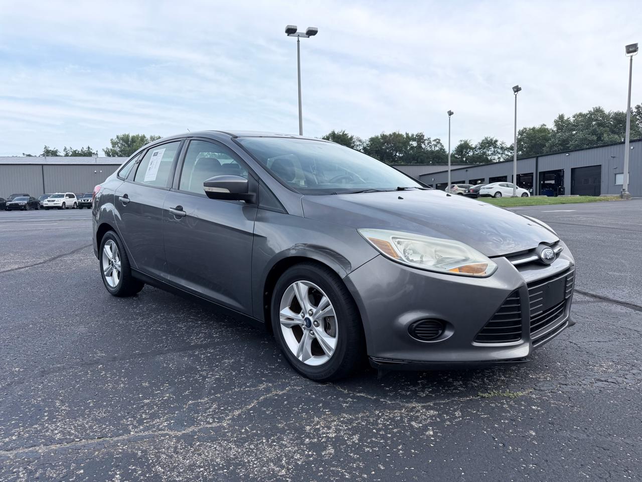Ford Focus SE Sedan 2013
