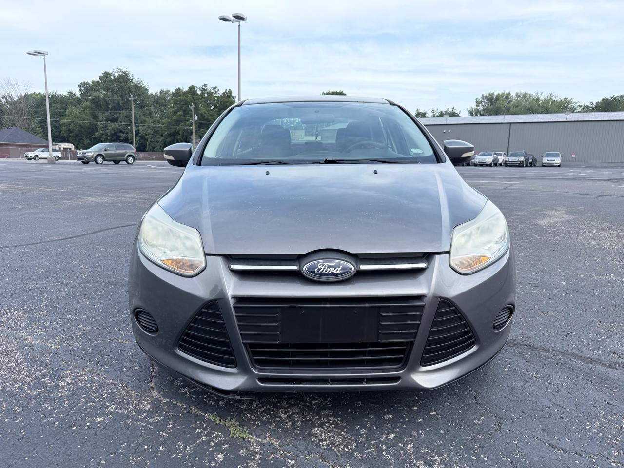 Ford Focus SE Sedan 2013