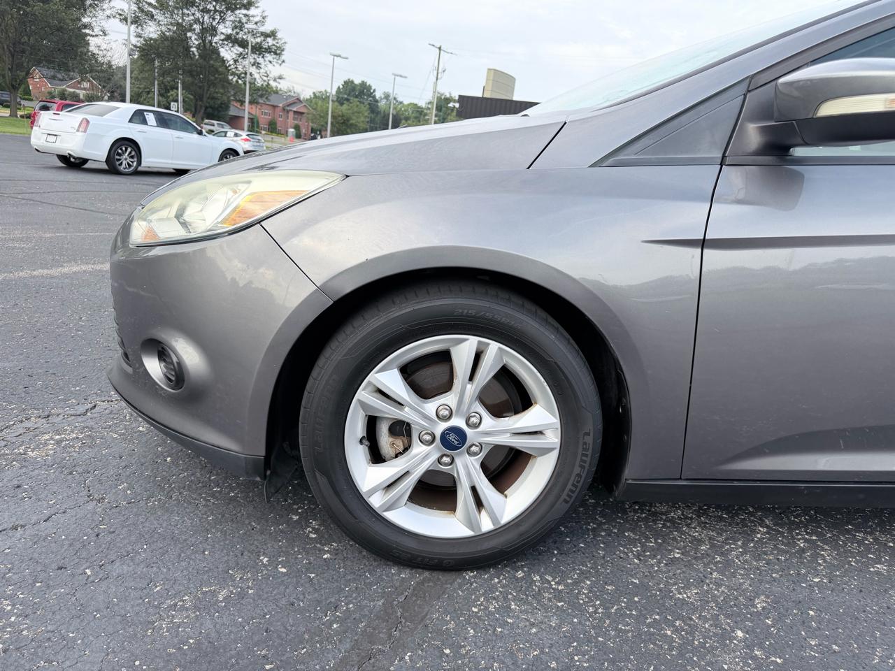 Ford Focus SE Sedan 2013
