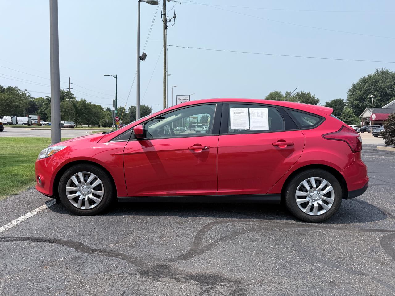 Ford Focus SE 2012