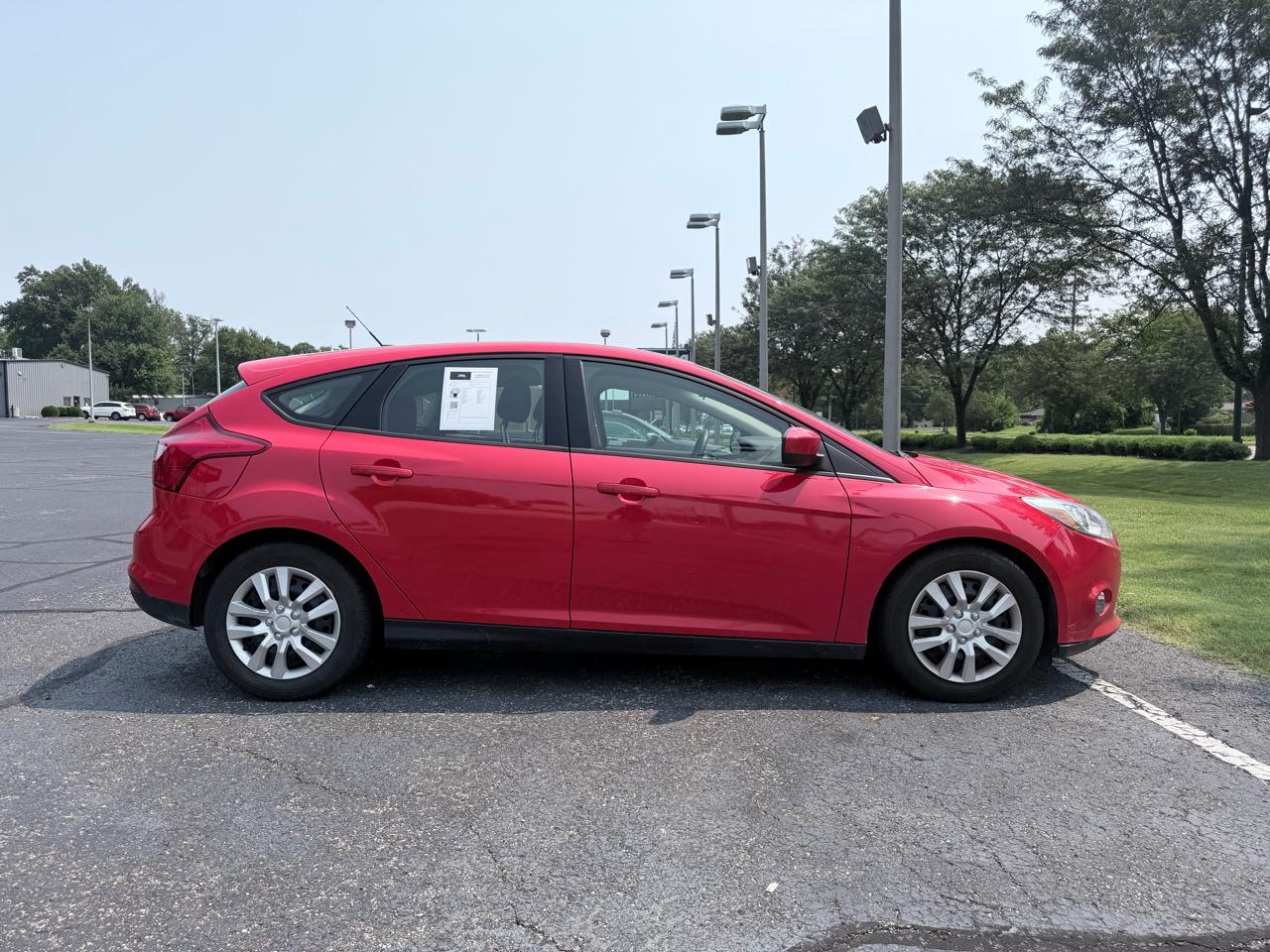 Ford Focus SE 2012