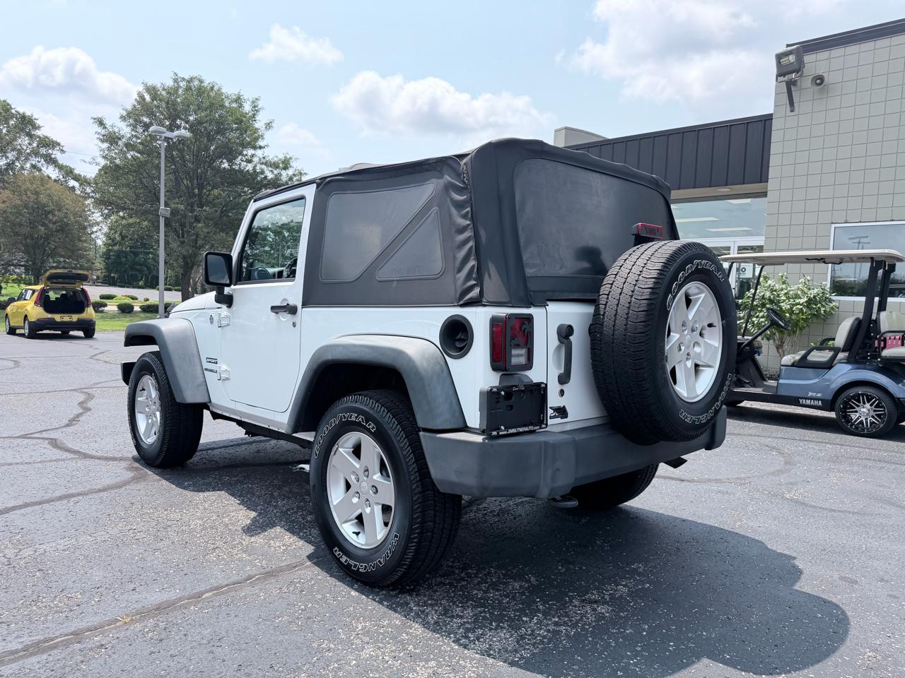 Jeep Wrangler Sport 4WD 2012