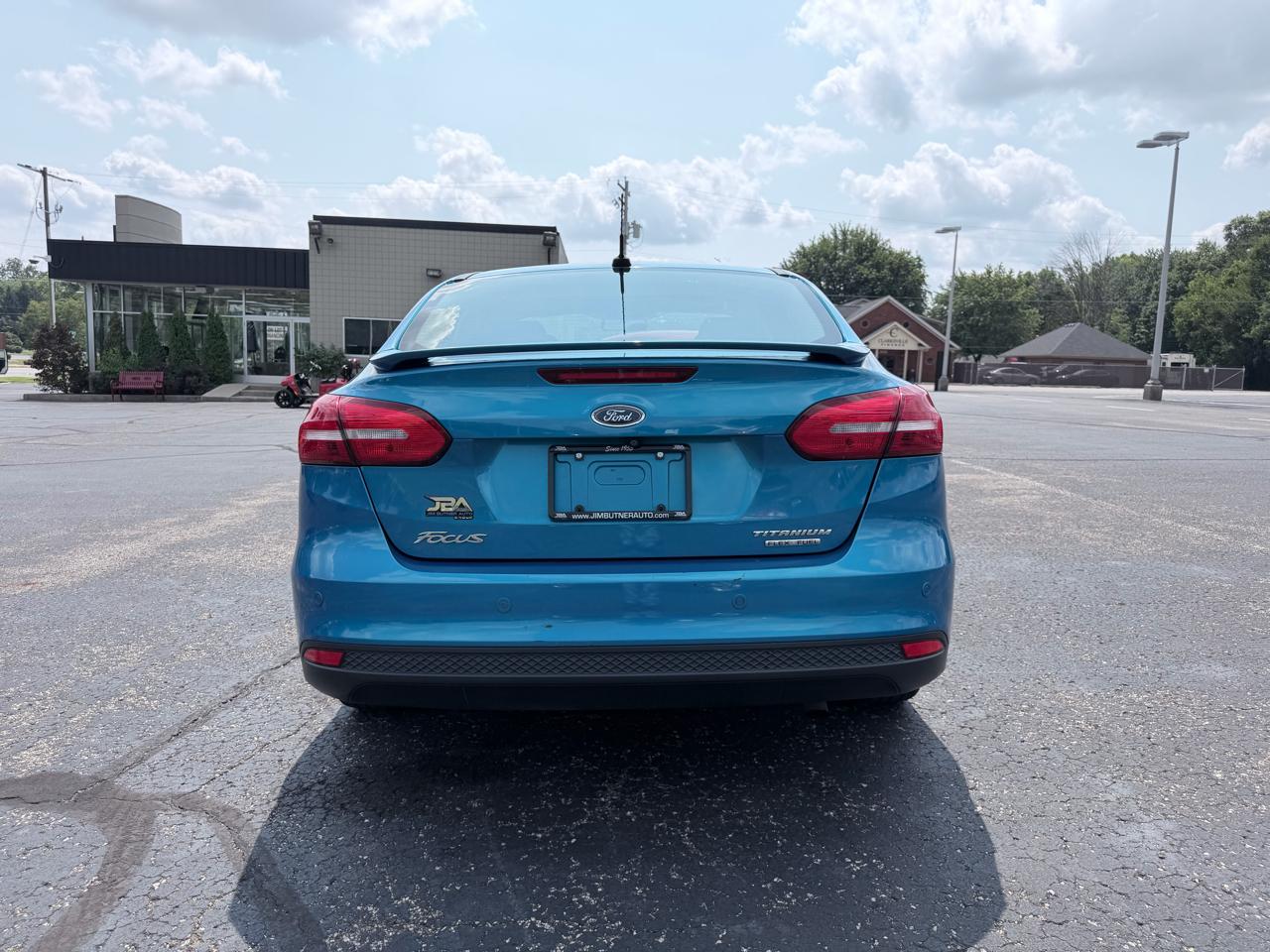 Ford Focus Titanium Sedan 2015