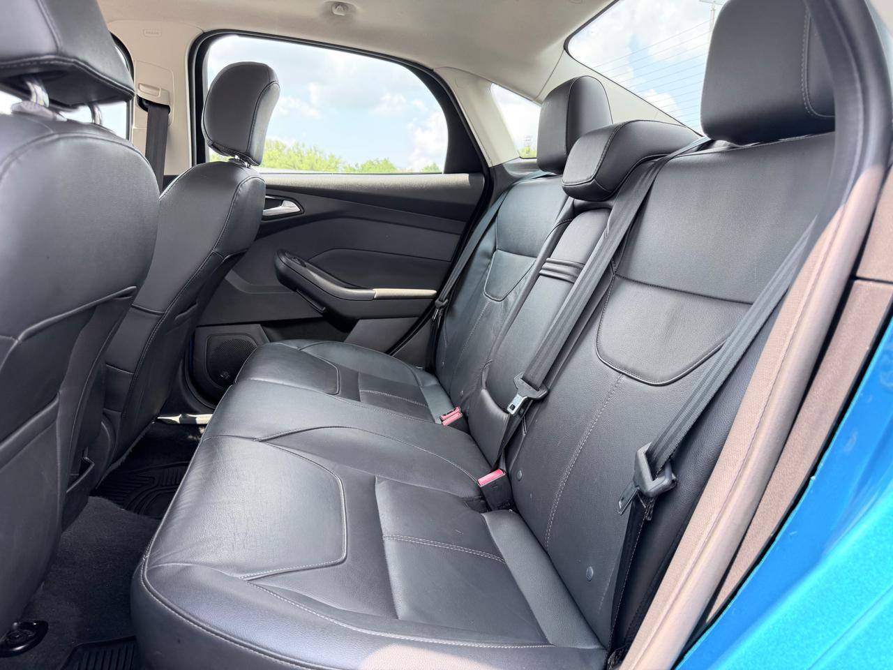 Ford Focus Titanium Sedan 2015