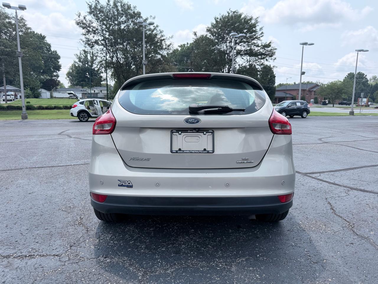 Ford Focus SE Hatch 2015