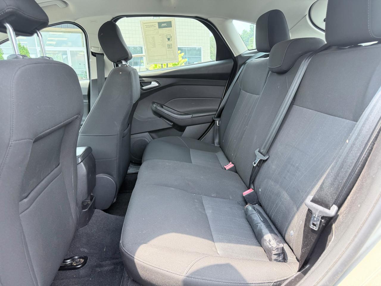 Ford Focus SE Hatch 2015