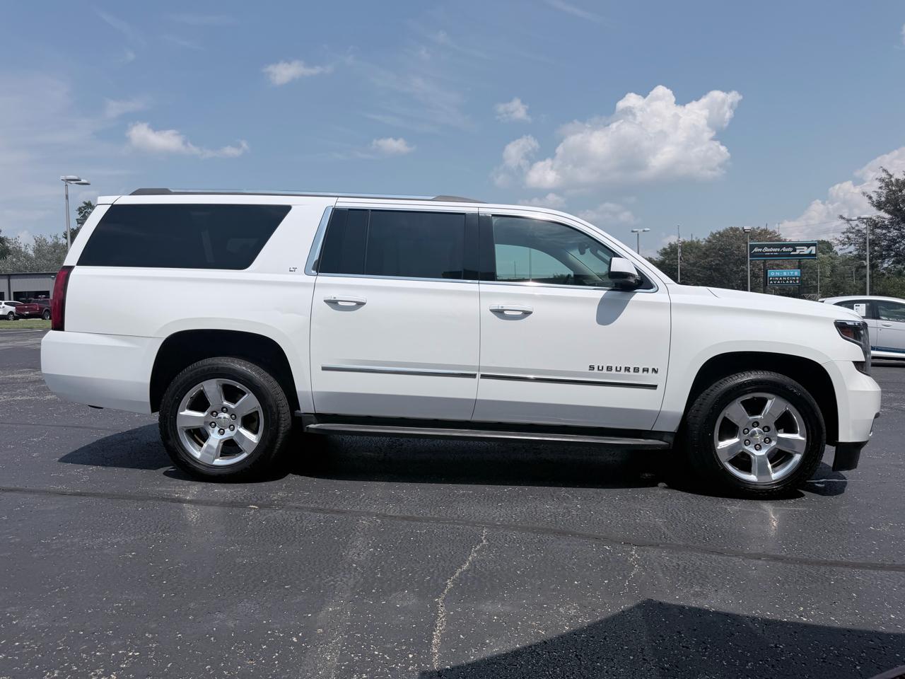 Chevrolet Suburban LT 4WD 2015