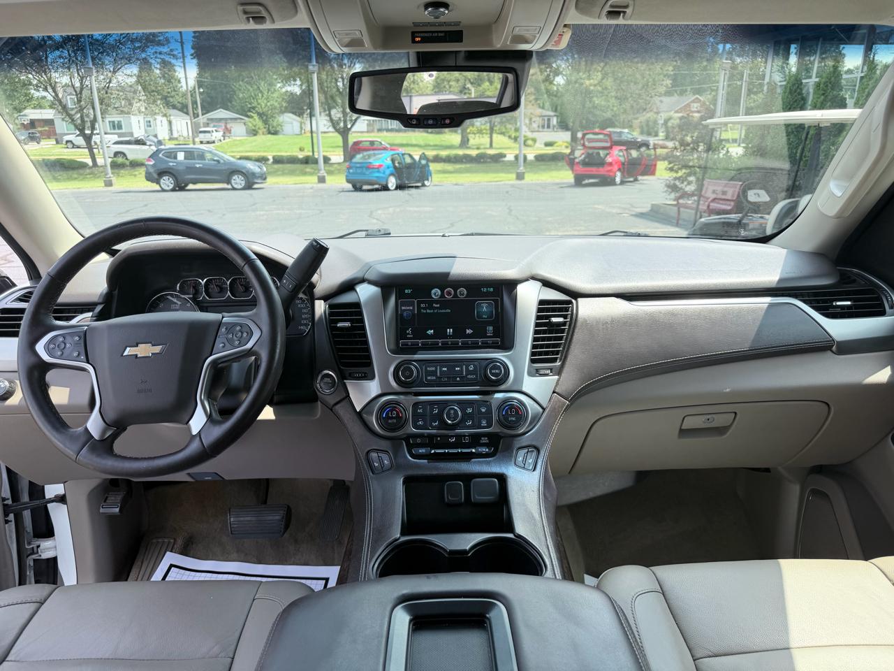 Chevrolet Suburban LT 4WD 2015