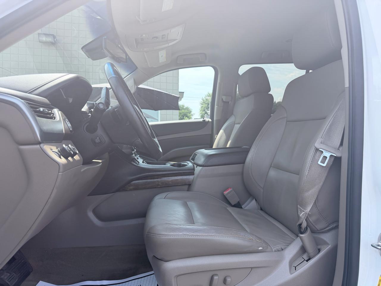 Chevrolet Suburban LT 4WD 2015