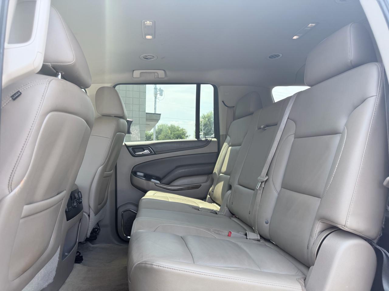 Chevrolet Suburban LT 4WD 2015