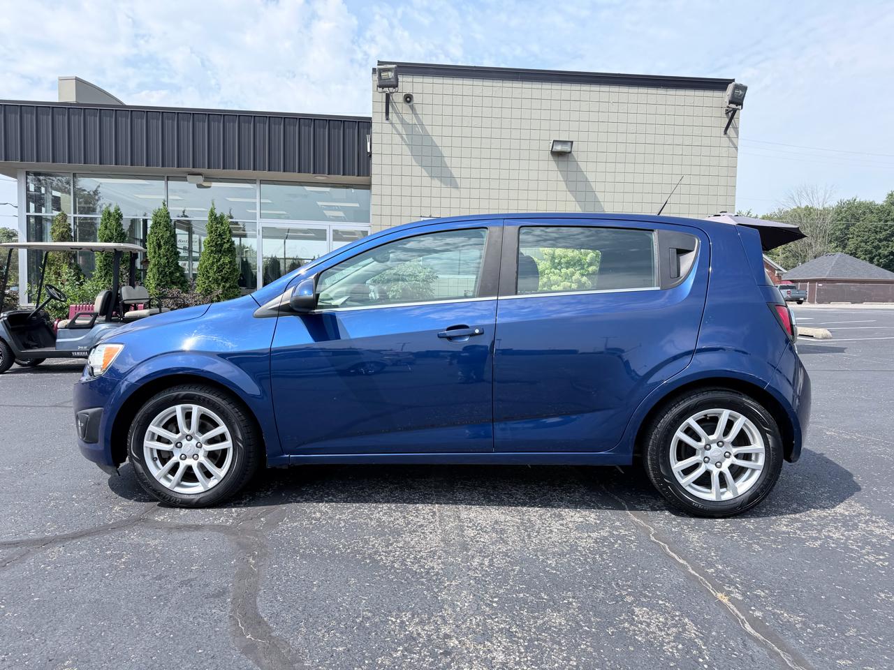 Chevrolet Sonic LT Manual 5-Door 2014