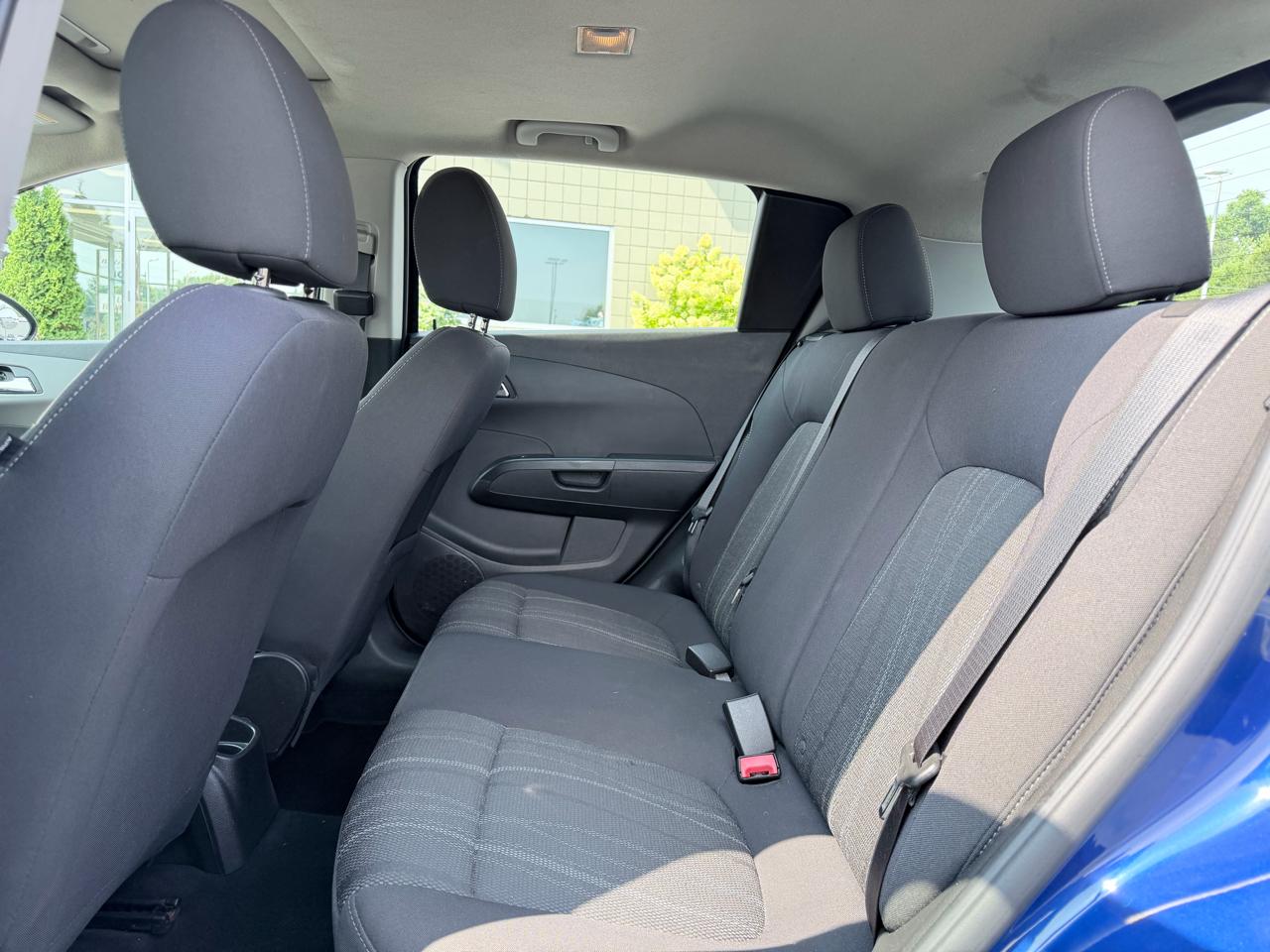 Chevrolet Sonic LT Manual 5-Door 2014