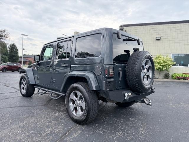 Jeep Wrangler Unlimited Sahara 4WD 2016