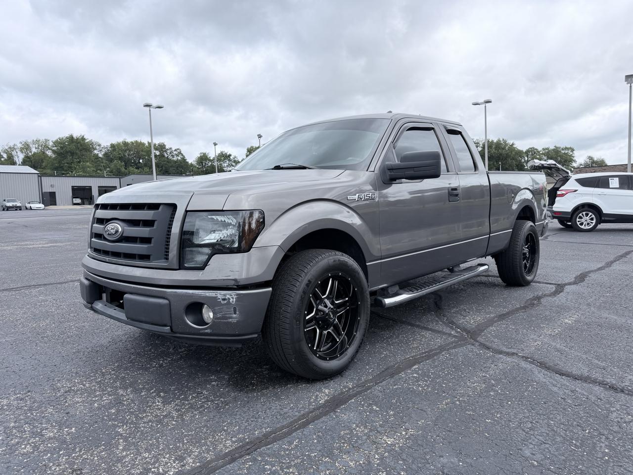 2009 Ford F-150 STX SuperCab 5.5-ft. Bed 2WD
