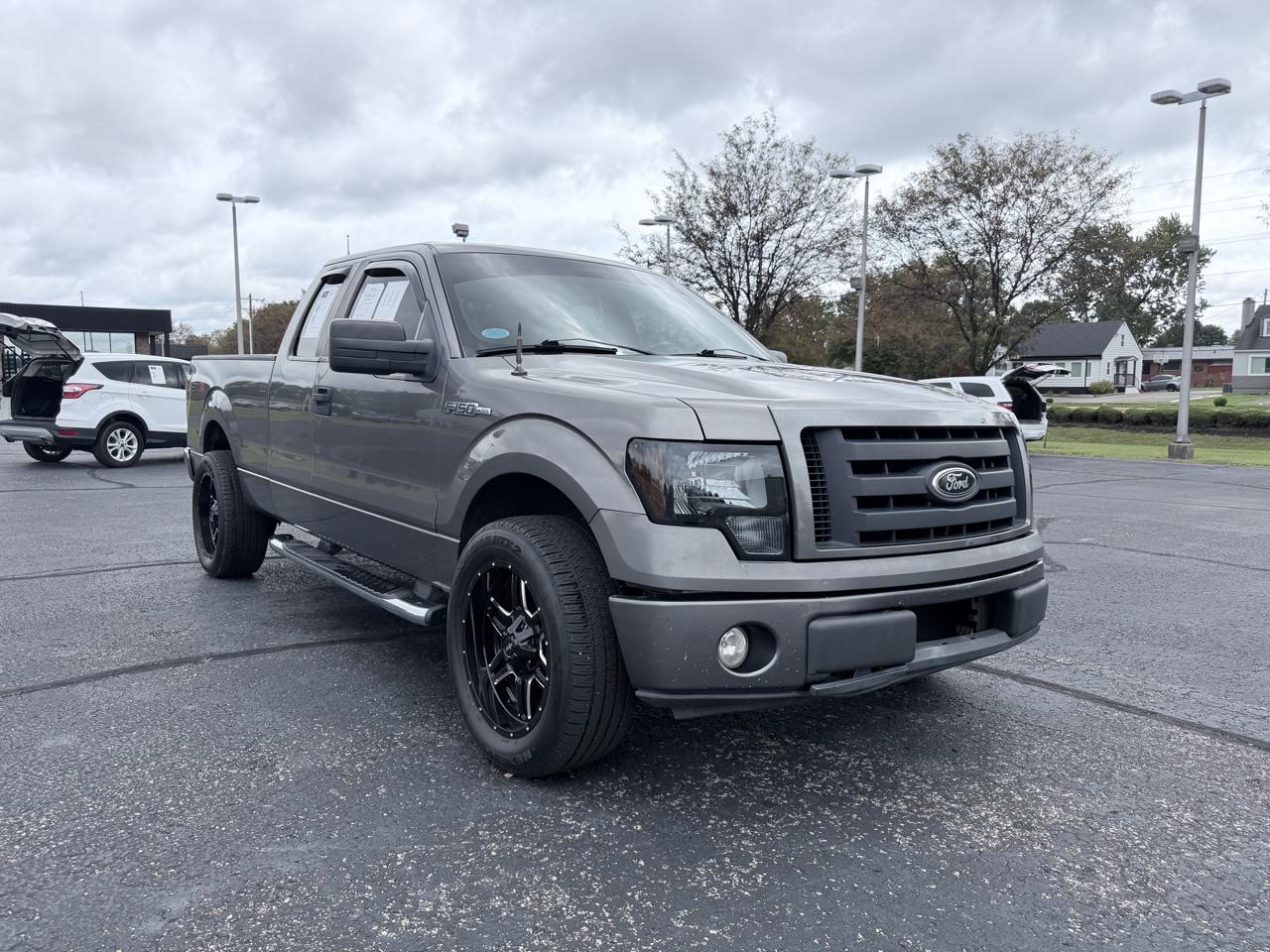 Ford F-150 STX SuperCab 5.5-ft. Bed 2WD 2009