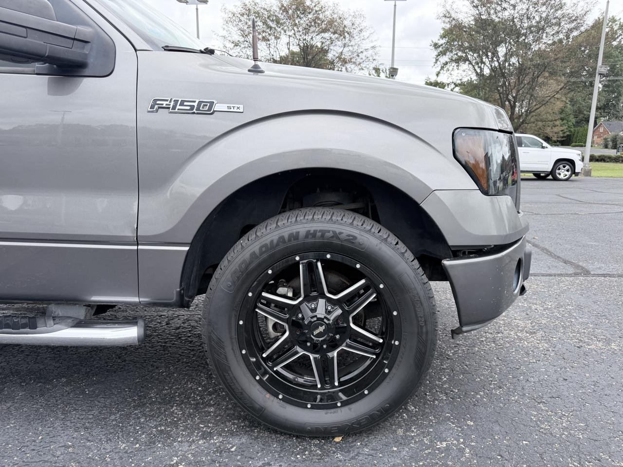 Ford F-150 STX SuperCab 5.5-ft. Bed 2WD 2009