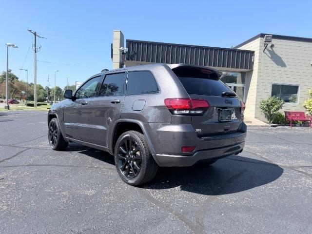 Jeep Grand Cherokee Laredo 2WD 2018