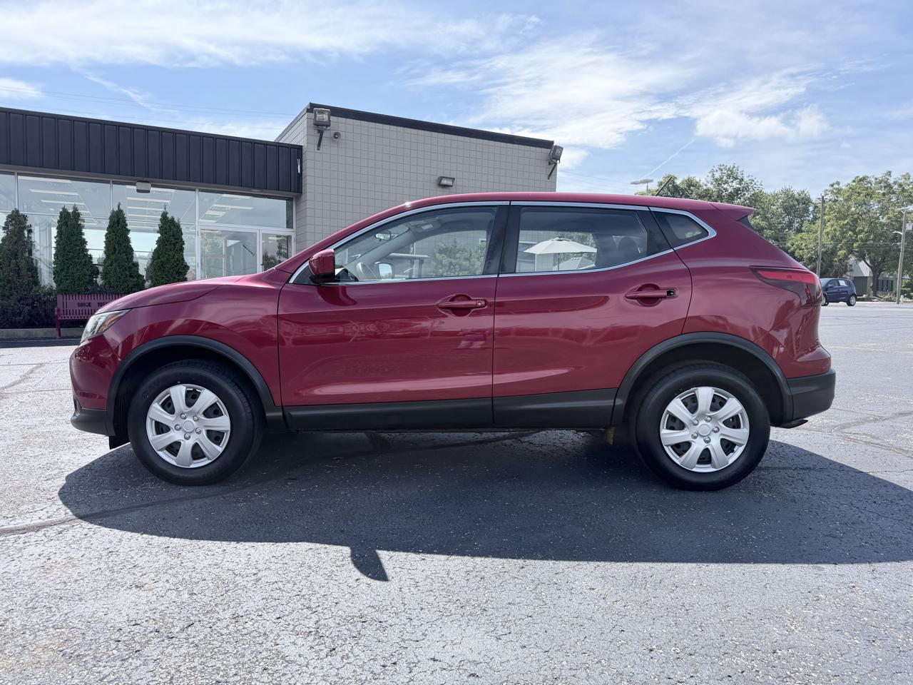 Nissan Rogue Sport S 2018