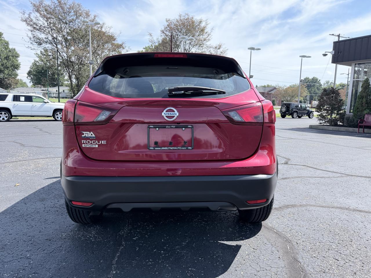Nissan Rogue Sport S 2018