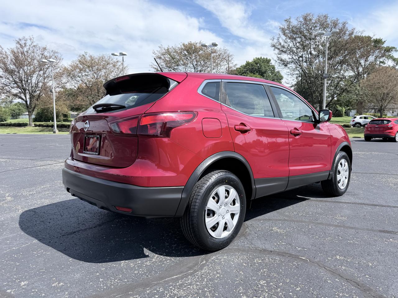 Nissan Rogue Sport S 2018