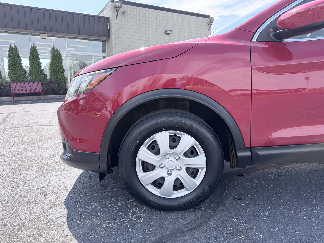 Nissan Rogue Sport S 2018