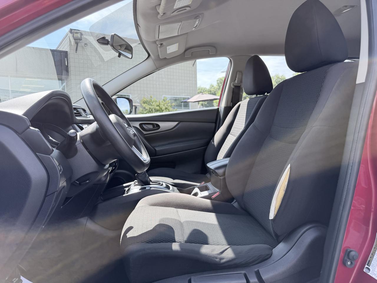 Nissan Rogue Sport S 2018