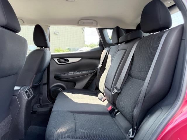 Nissan Rogue Sport S 2018