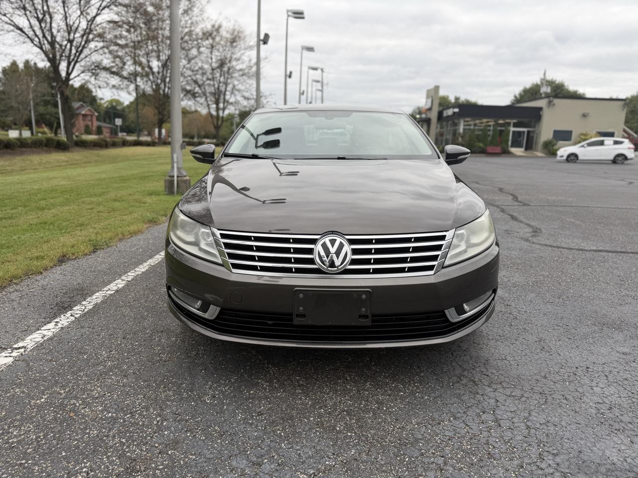 Volkswagen CC Sport w/Lighting Package 2013