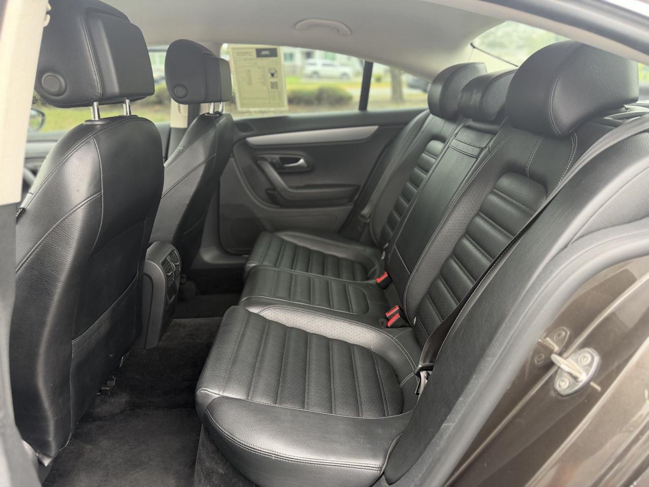Volkswagen CC Sport w/Lighting Package 2013