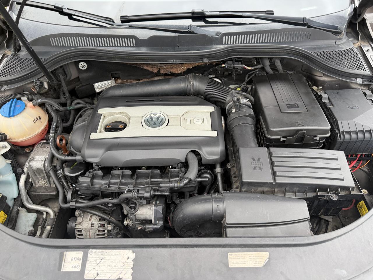 Volkswagen CC Sport w/Lighting Package 2013