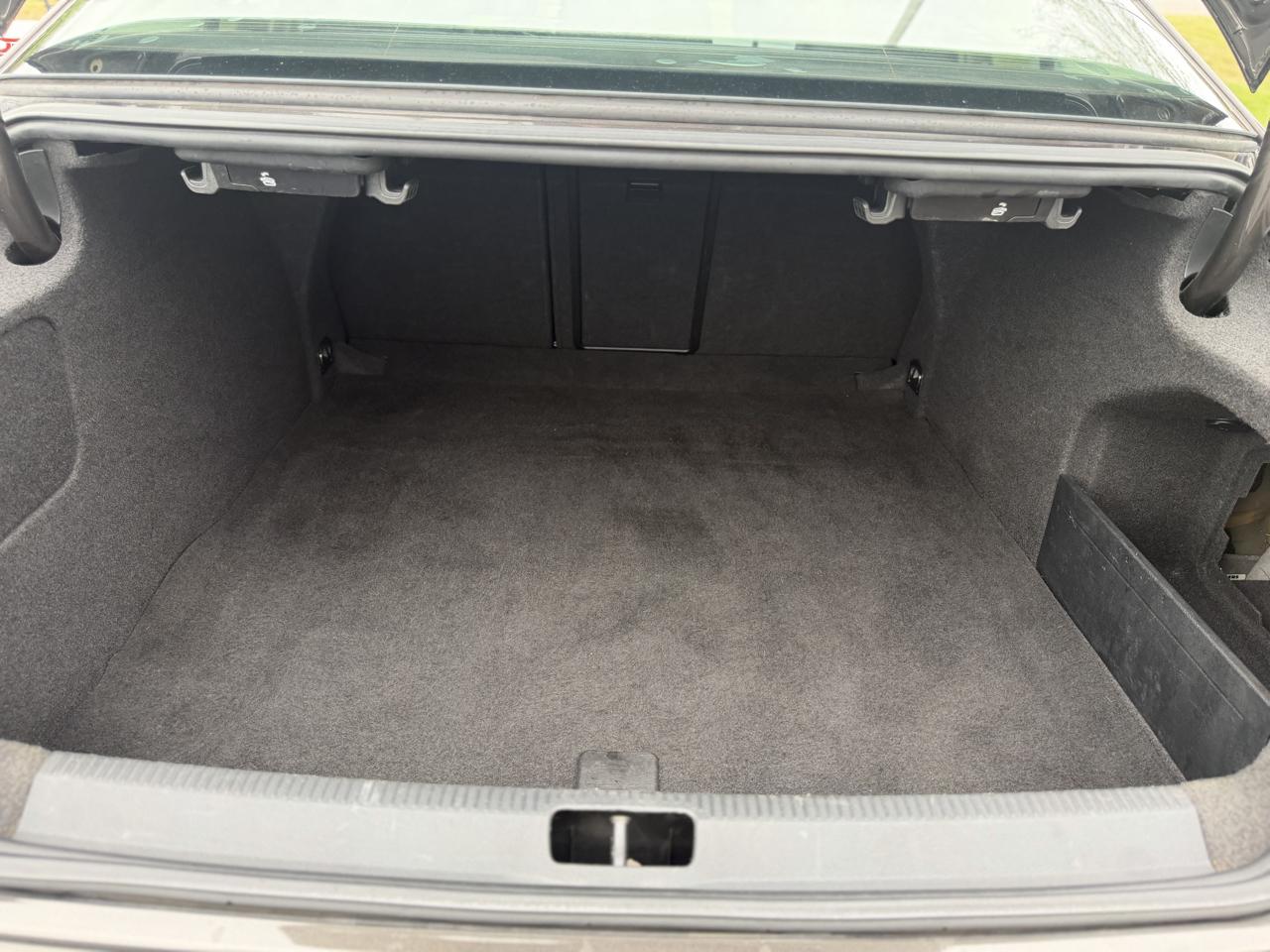 Volkswagen CC Sport w/Lighting Package 2013